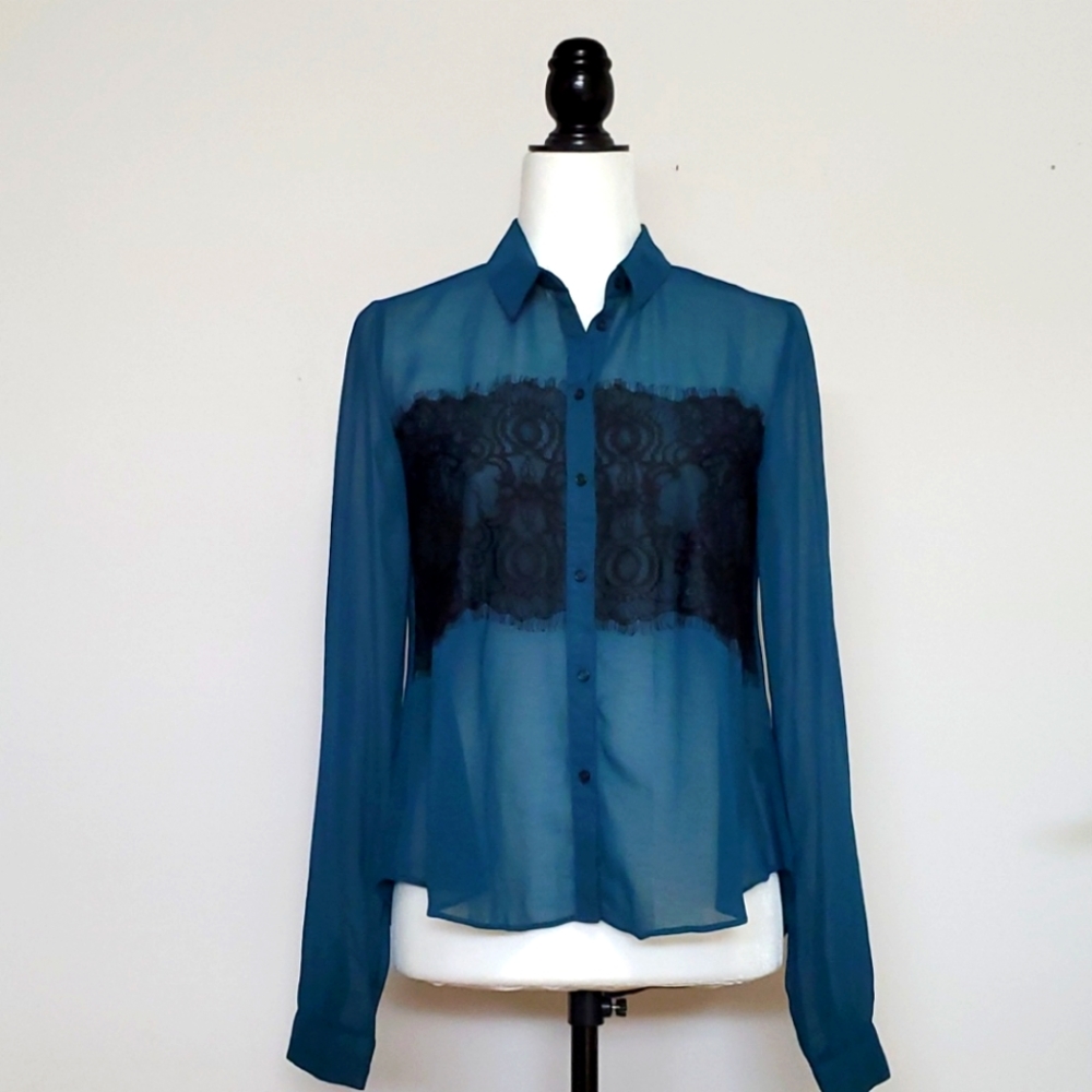 Velvet Heart Green Top Lace Detail Size Small